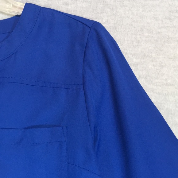 MONROE & MAIN Cool Semi-Sheer Summer Top Adjustable Sleeves with Tie & Hi Lo Hem - Picture 7 of 16